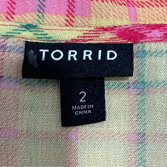 Torrid Smocked Crew Neck Plaid Blouse Pink Yellow Gauze Size 2 - Picture 8 of 10
